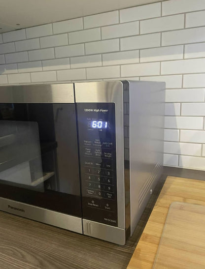 Microwave Oven
